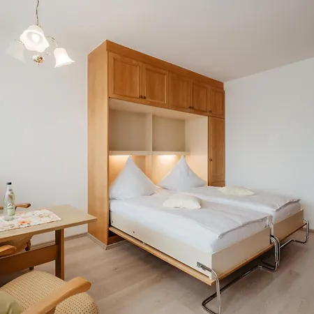 Schiller Apartmán *